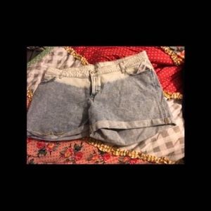 Old navy boyfriend shorts